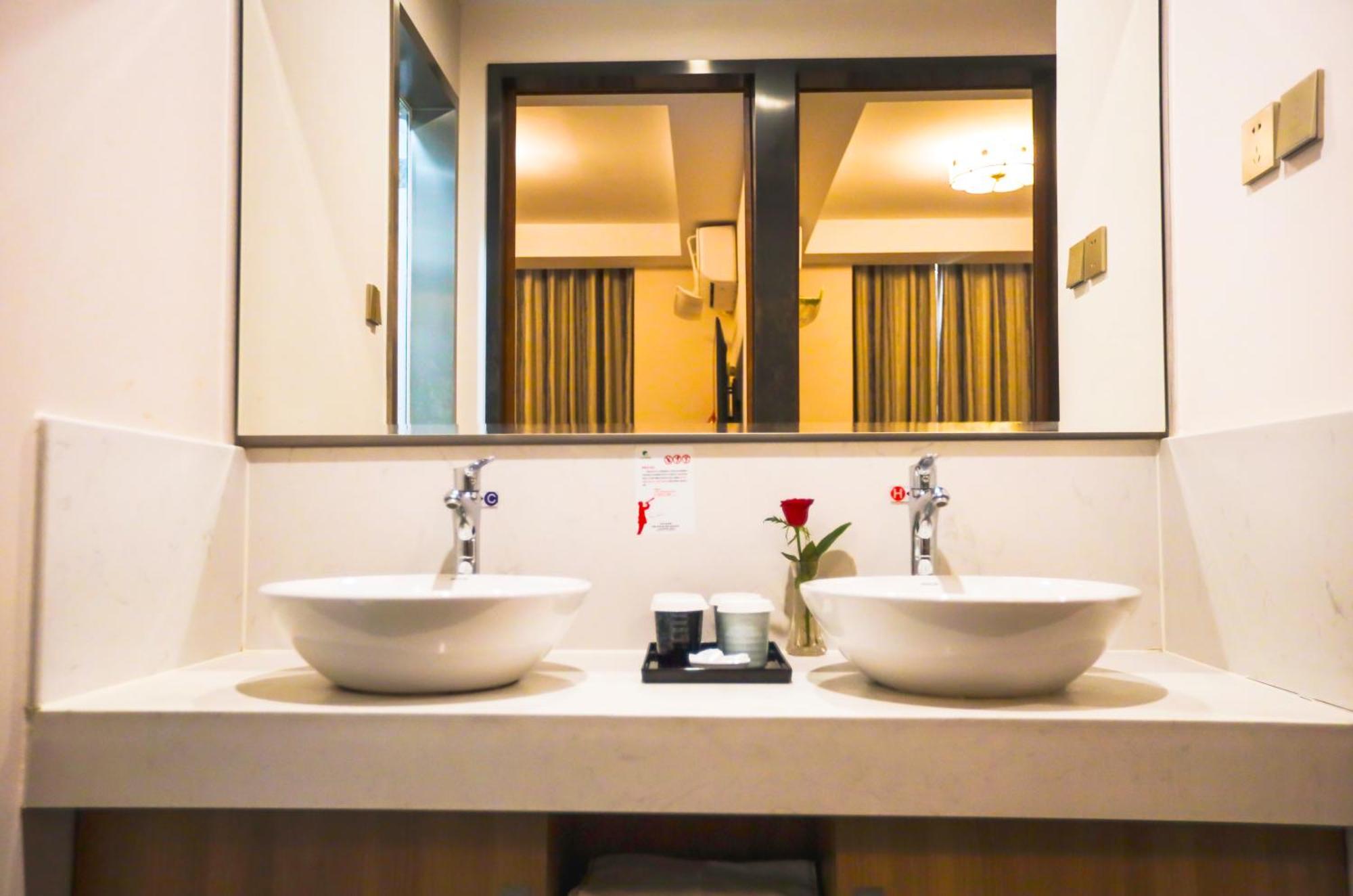 Zhong An Hotel Beijing Former Residence Of Journalist Edgar Snow -Free Laundry Service,Free Freshly Ground Coffee,Provide Tourism And Ticketing Service ,English Service ,Near Tian'Anmen Forbidden City,Wangfujing Walking Street Eksteriør bilde